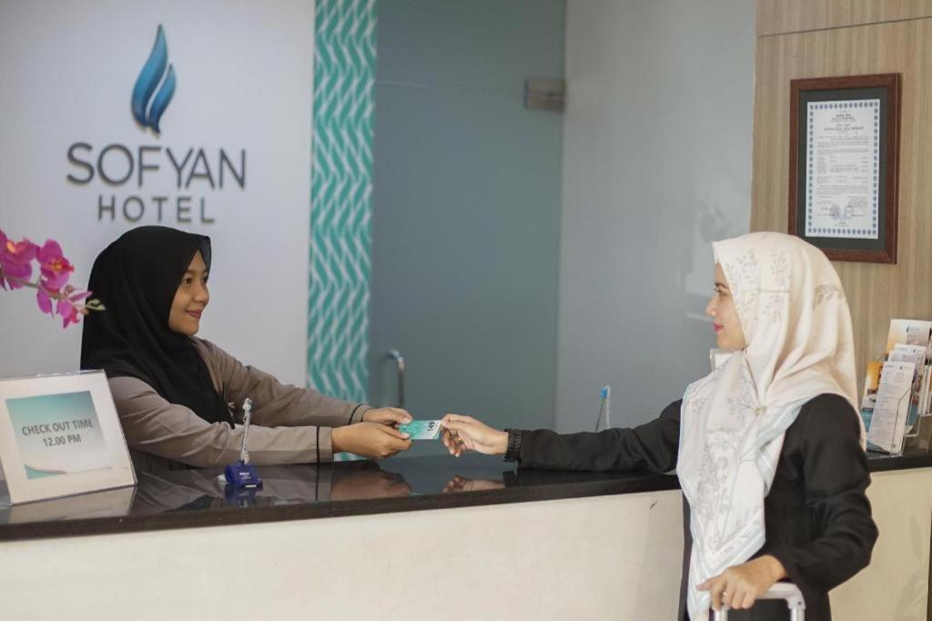 Sofyan Hotel Soepomo Yakarta Exterior foto